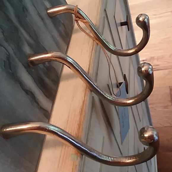 NWOT Hanging Wall Hooks - Picture 4 of 7